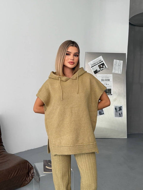 Komplet - ( pulover i pantalone) zeleni