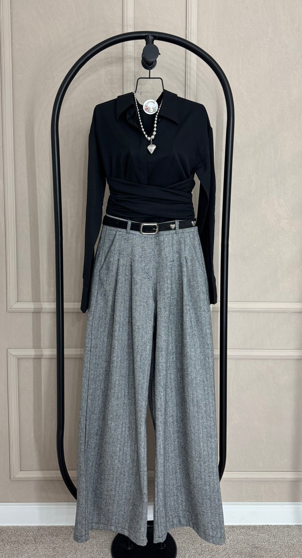 Hlace sirokih nogavica sa uzorkom - sive