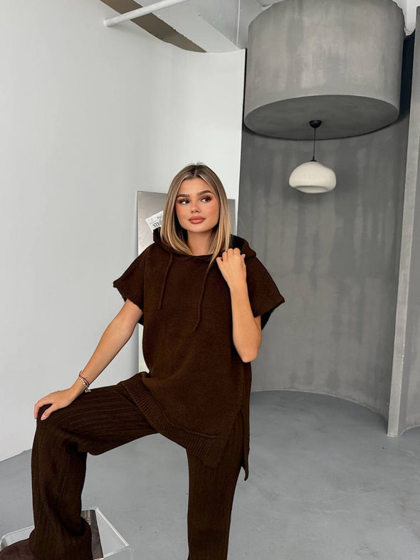 Komplet - ( pulover i pantalone) smedji