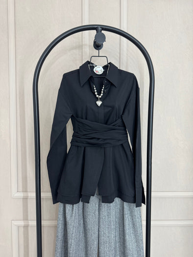 Crna kosulja sa pojasom