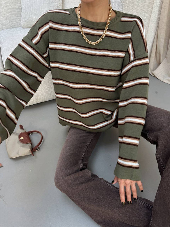 Dzemper maslinasti  sa prugama