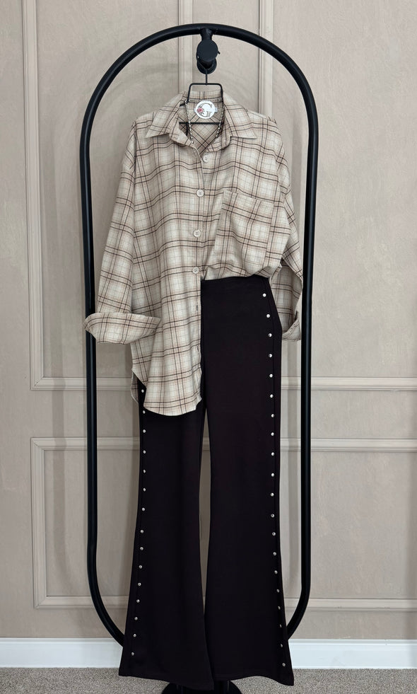 Zvonolike pantalone sa nitnama