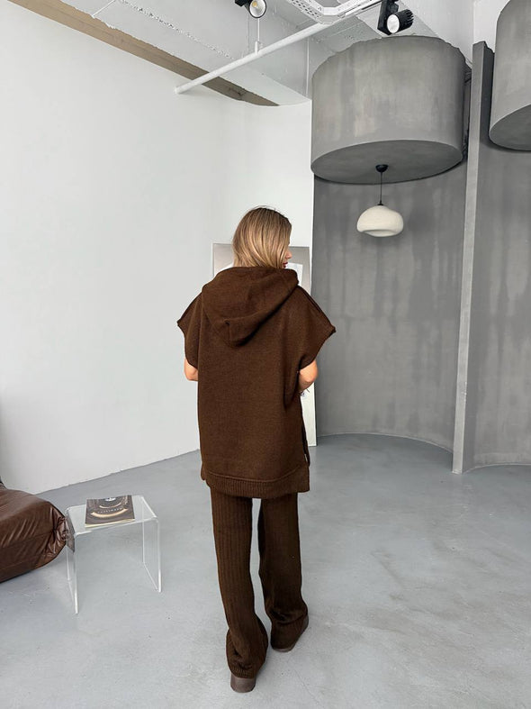 Komplet - ( pulover i pantalone) smedji