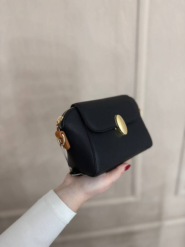 Glam black