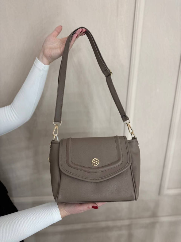 Clea light brown
