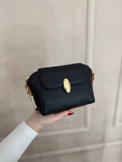 Glam black