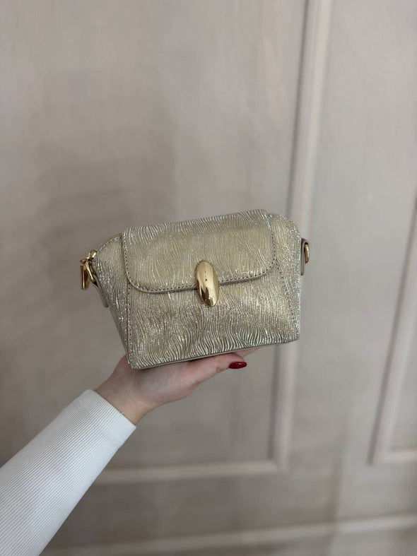 Glam gold